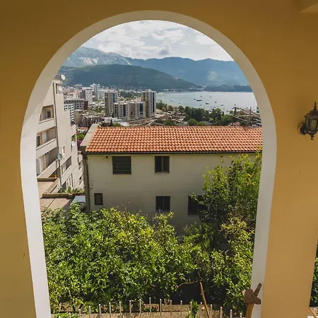 Apartman Ana *