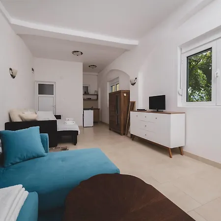 Ana Apartment