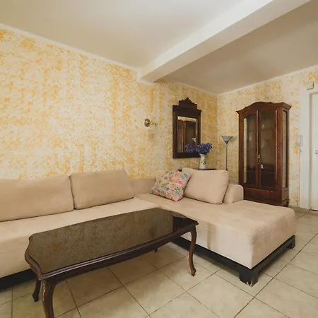 Apartment Ana