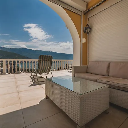 Ana Apartment Budva