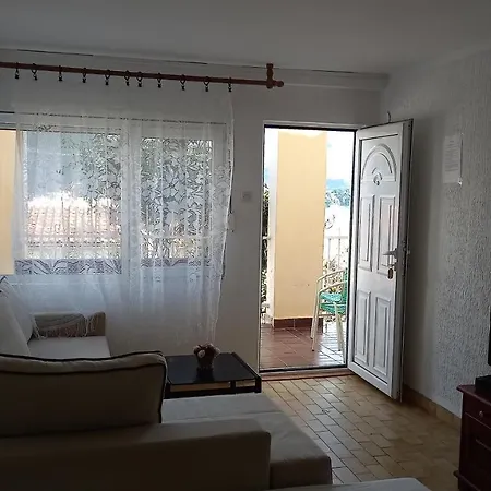 Ana Apartment